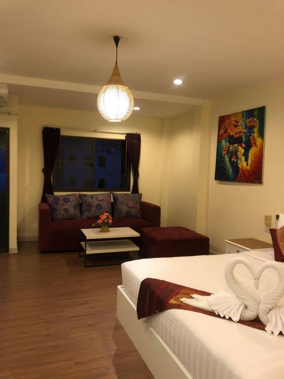 Db Residence Patong Exterior foto